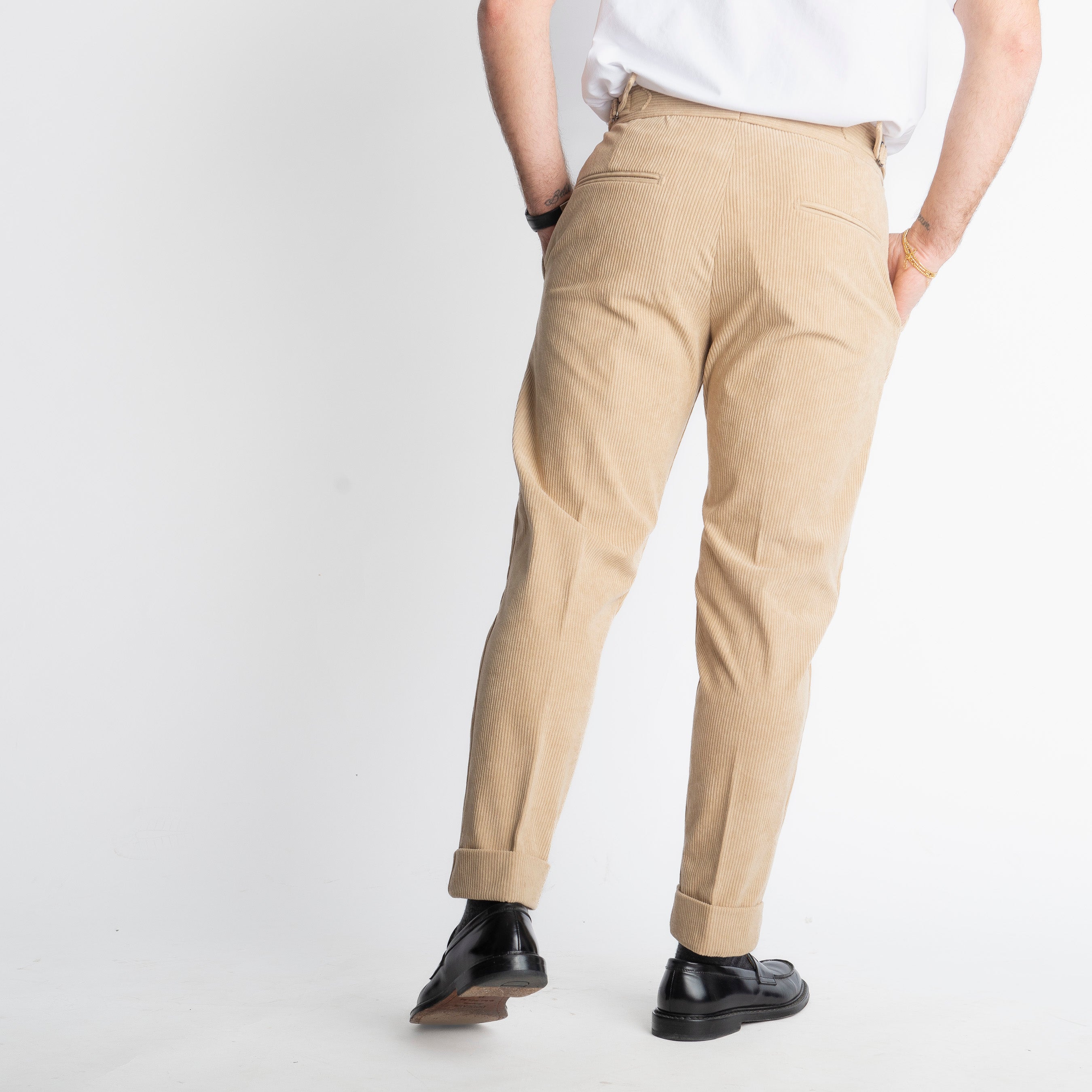 Pantalone Pisa Con Fibbia In Velluto A Coste Beige