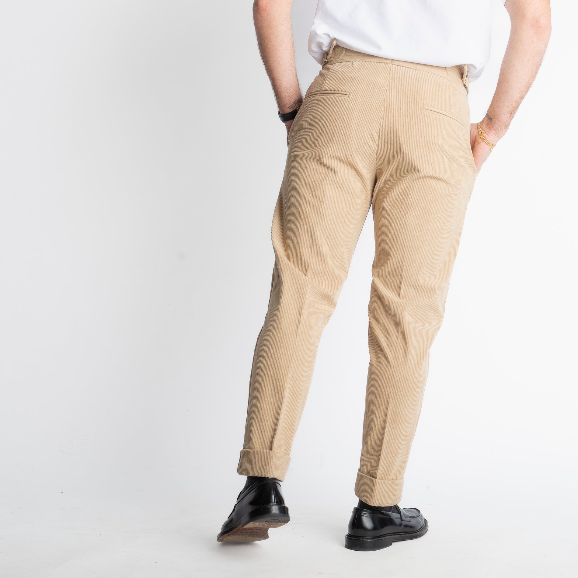 Pantalone Pisa Con Fibbia In Velluto A Coste Beige