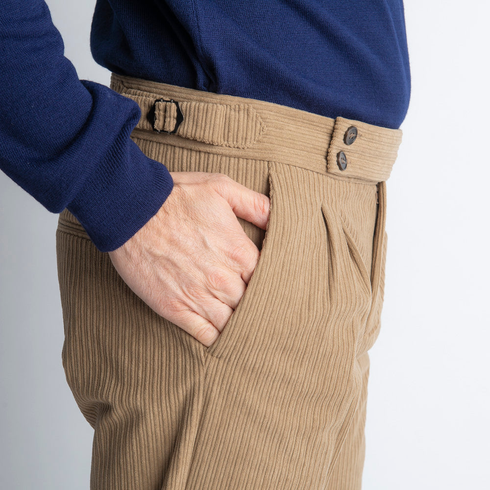 Pantalone Pisa Con Fibbia In Velluto A Coste Fango