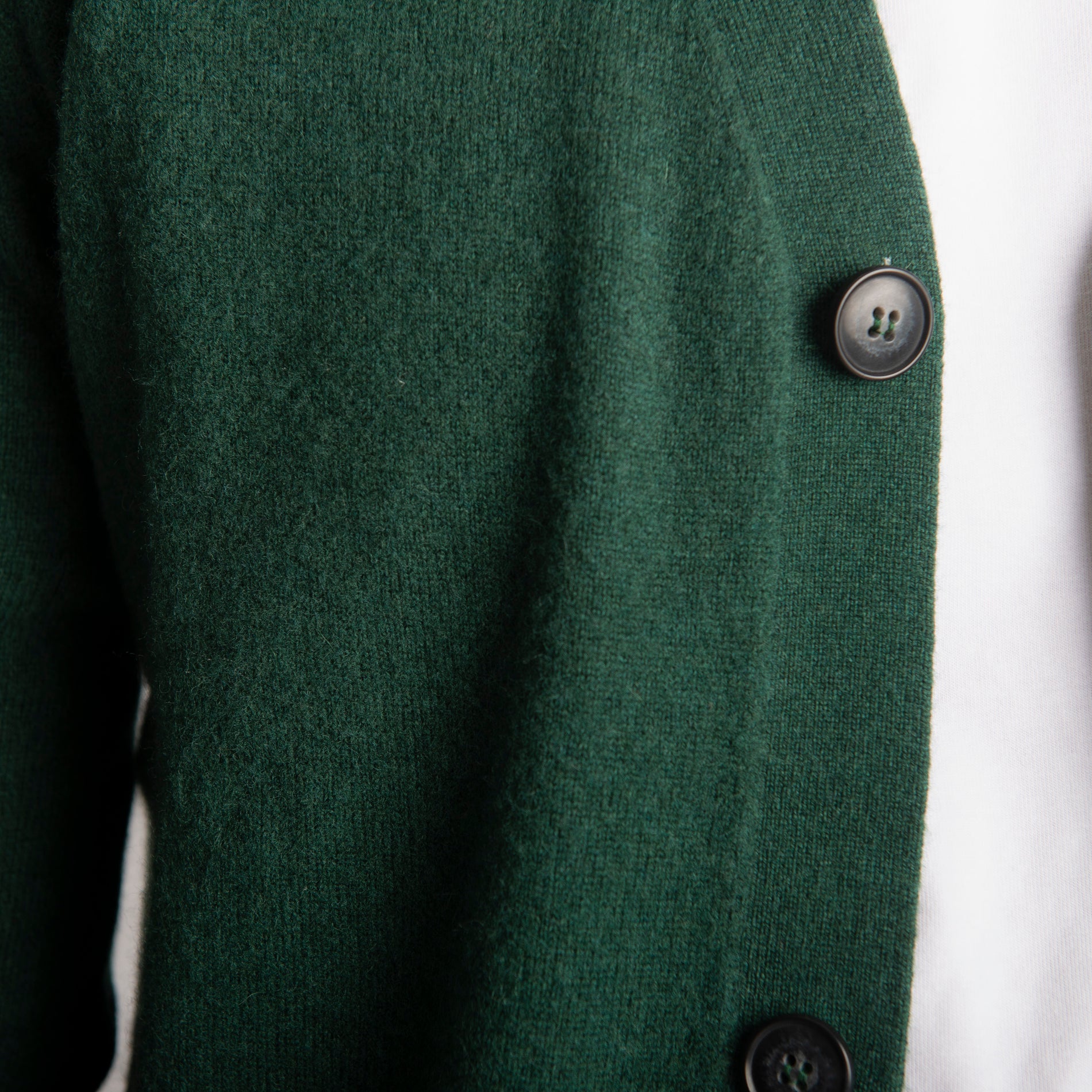Cardigan In Cashmere CA33 Verde