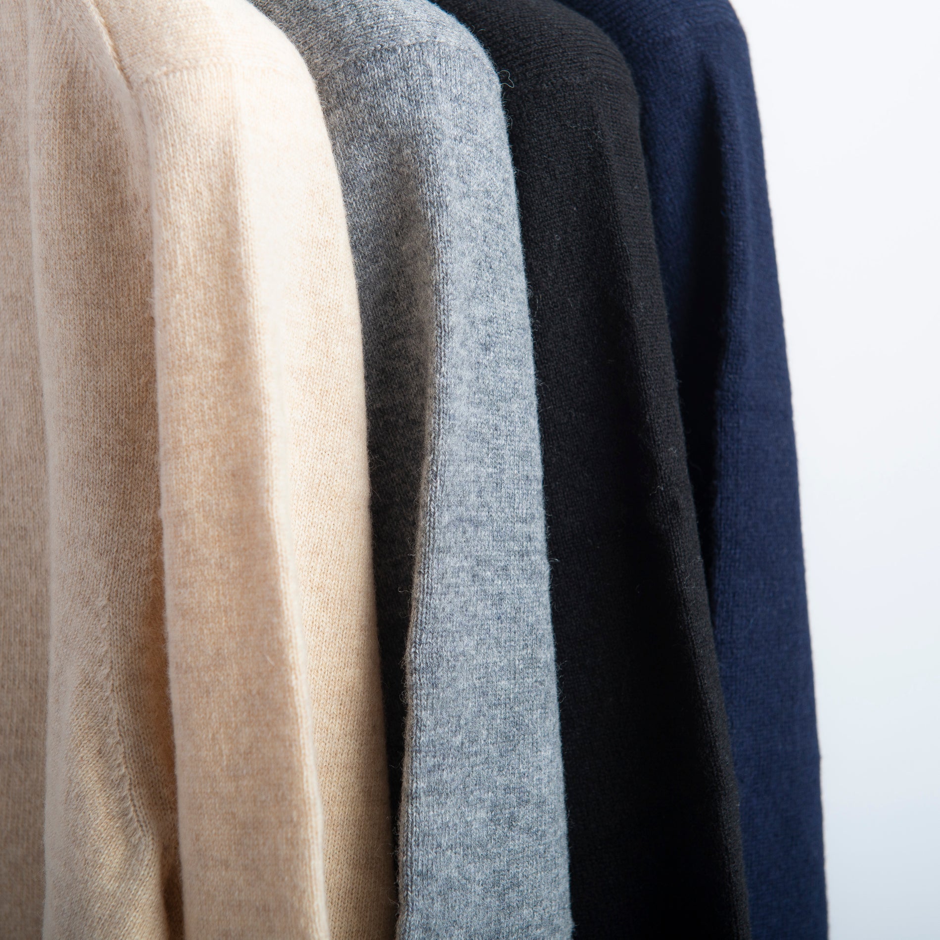 Lupetto In Cashmere C10 Beige