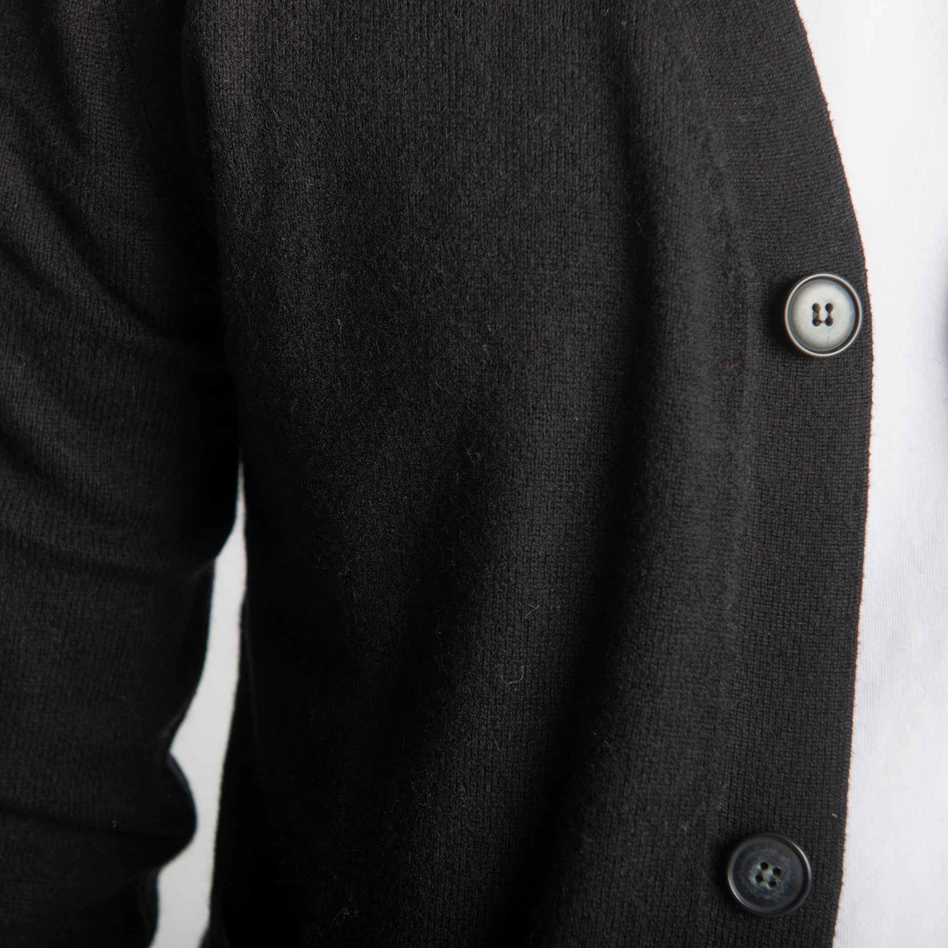 Cardigan In Cashmere CA33 Nero