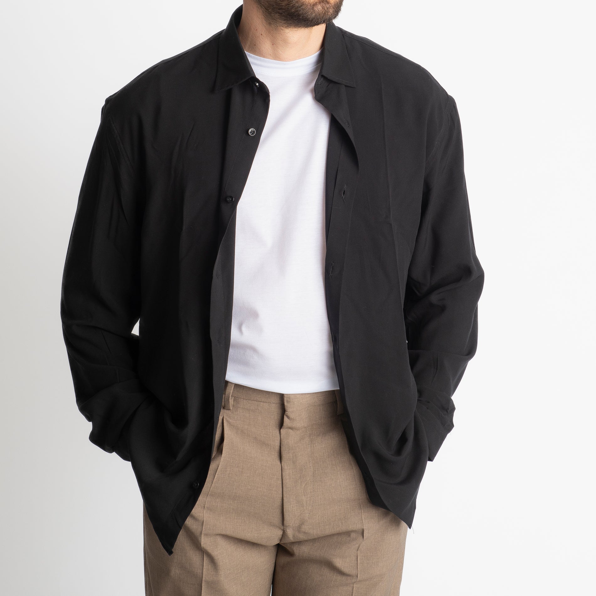 Camicia in Viscosa Over Nero