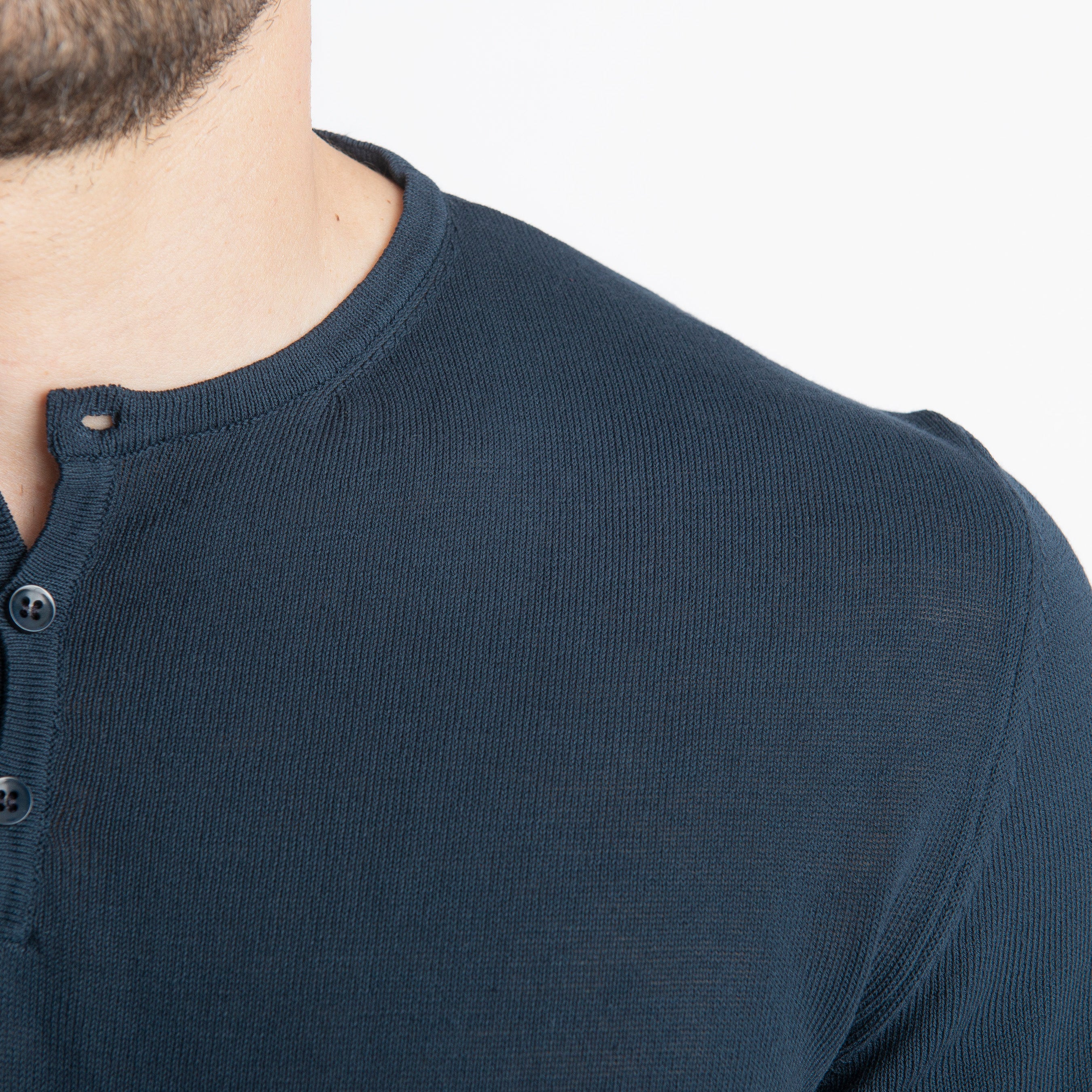 T-shirt Serafino in Crêpe di Cotone Blu