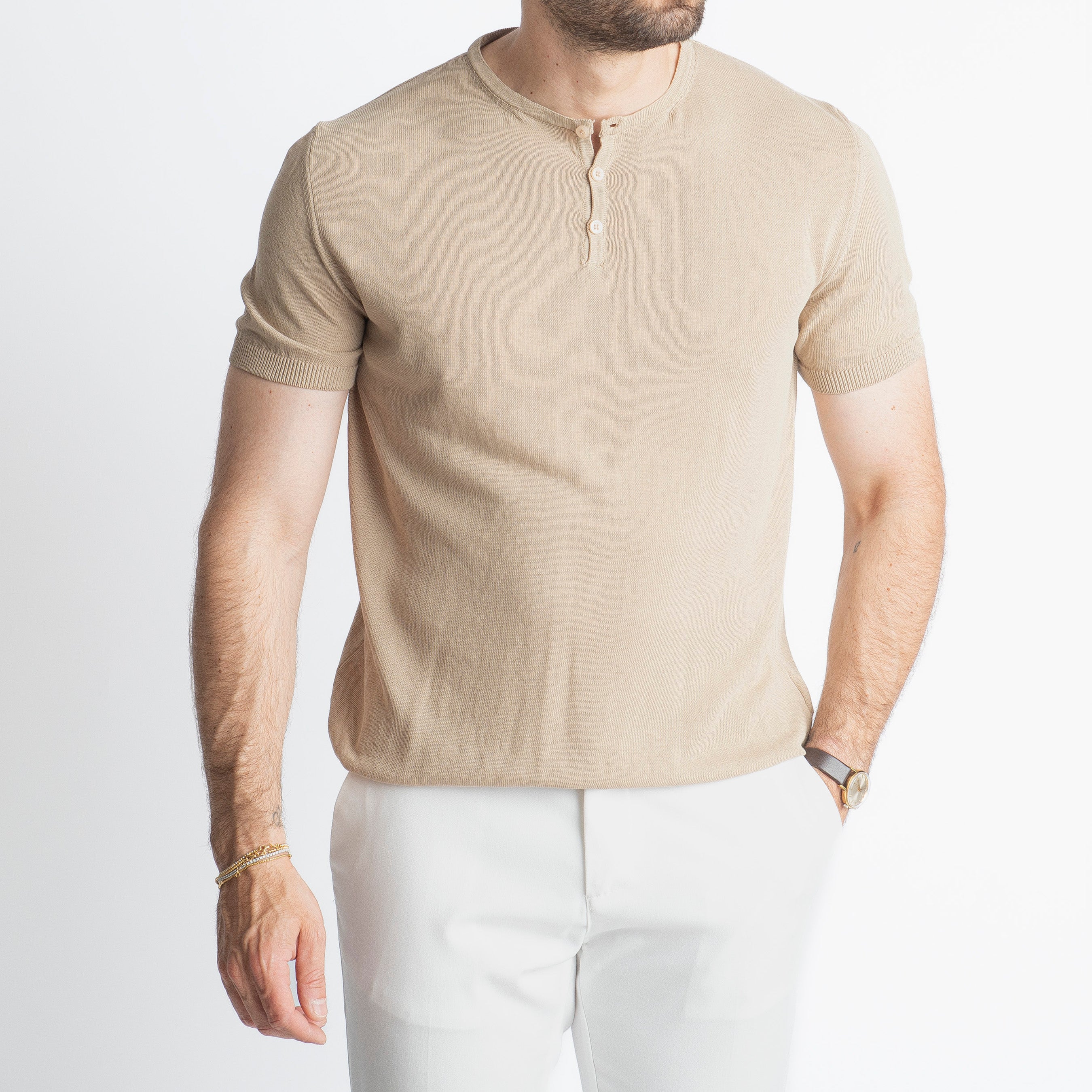 T-shirt Serafino in Crêpe di Cotone Sabbia