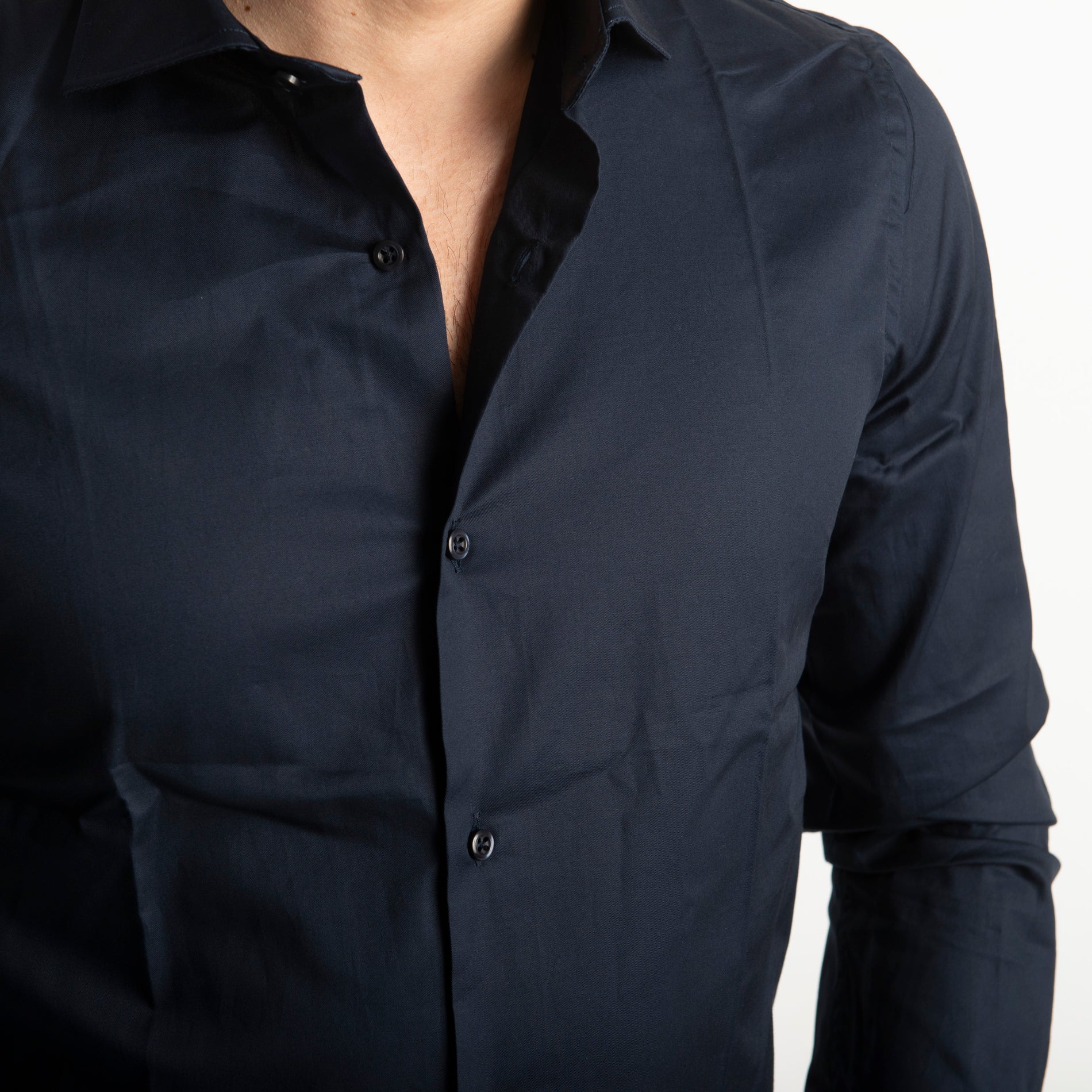 Camicia Uomo Maniche Lunghe Cotone Slim Fit Colletto Coreano Tinta Unita Blu -C2989A Camicia Uomo Maniche Lunghe Cotone Slim Fit Colletto Coreano Tinta Unita Blu -C2989A