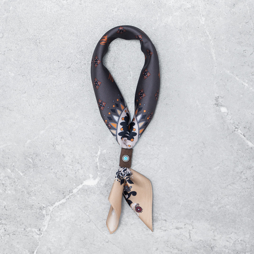 Foulard Amber Flower in Seta con Bolo