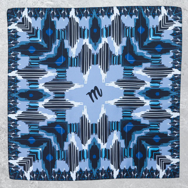Foulard Blue Shadows in Seta con Bolo