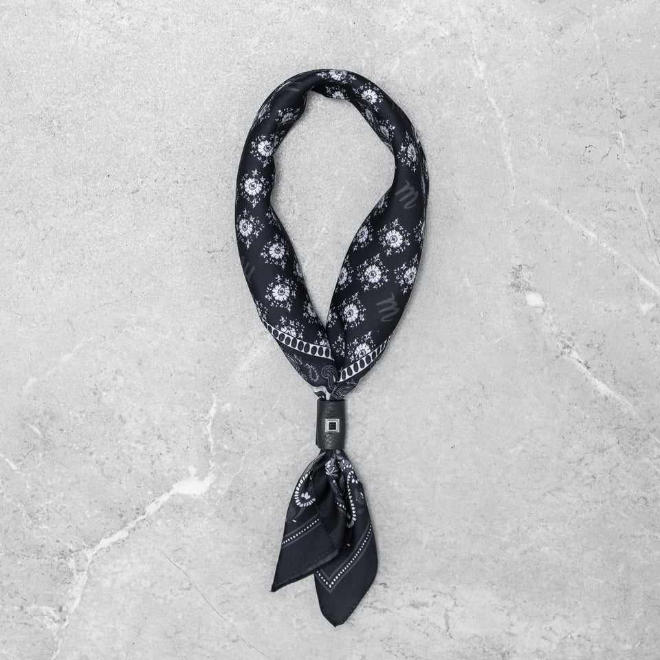 Foulard Dark Paisley in Seta con Bolo