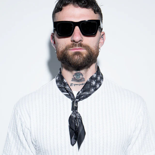 Foulard Dark Paisley in Seta con Bolo